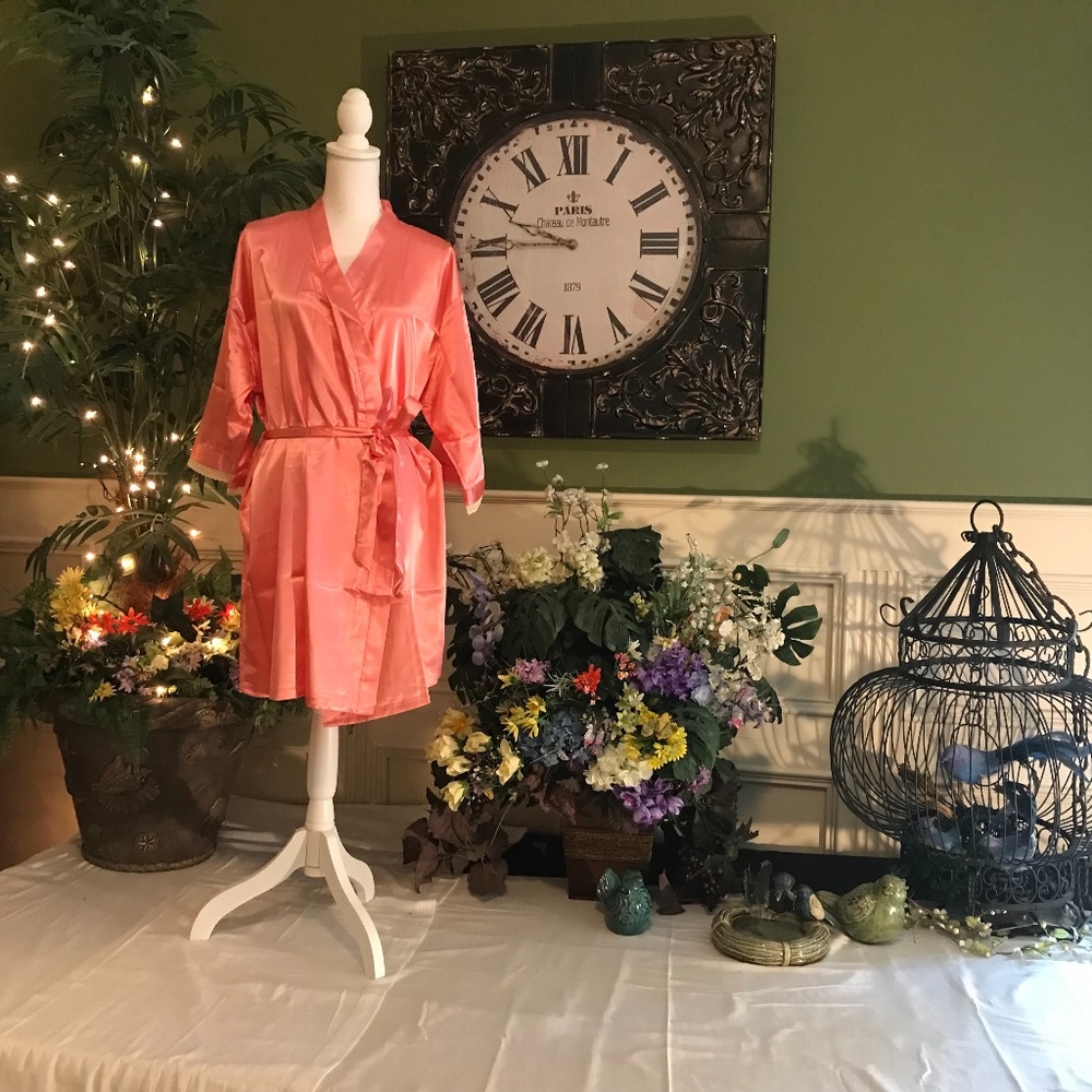 Silky Robe Kimono embroidered lace trim